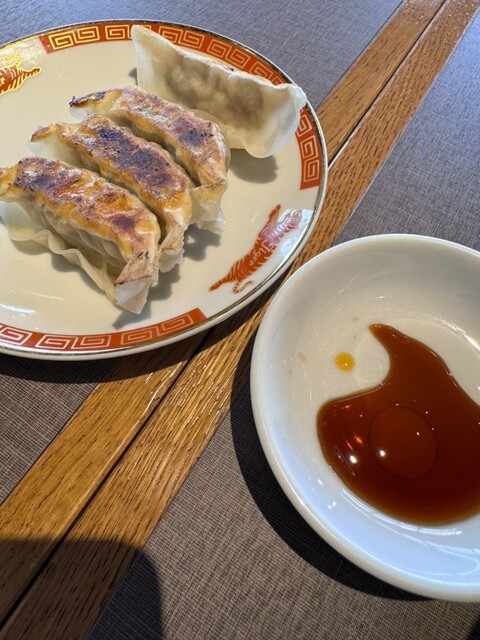 Tiger Gyoza Kaikan Udagawacho