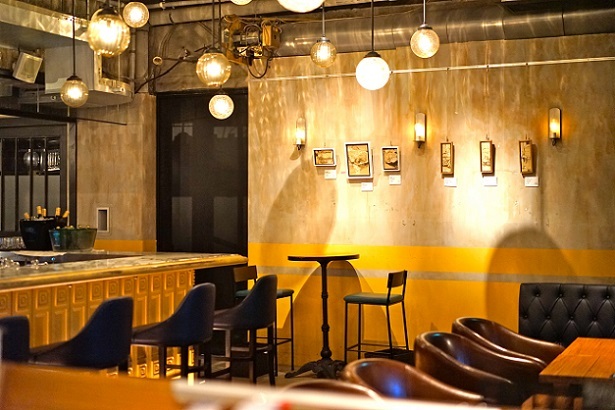 eplus LIVING ROOM CAFE&DINING
